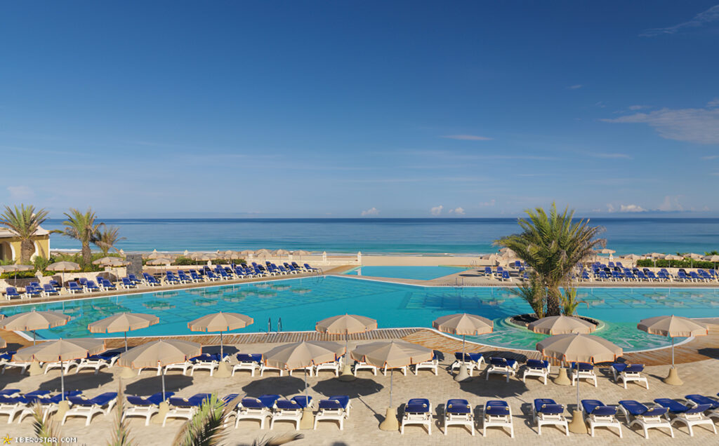 Situato sulla spiaggia più bella dell'Africa, Morro de Areia.